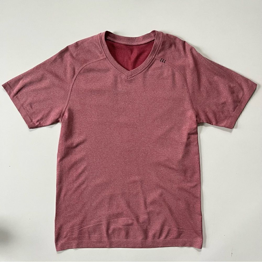 Lululemon Metal Vent Short Sleeve V Small